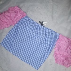 🎉5 For $10🎉Romeo & Juliet coutore top.